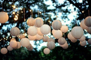 Lampionpakket met 100 witte lampionnen bruiloftversiering